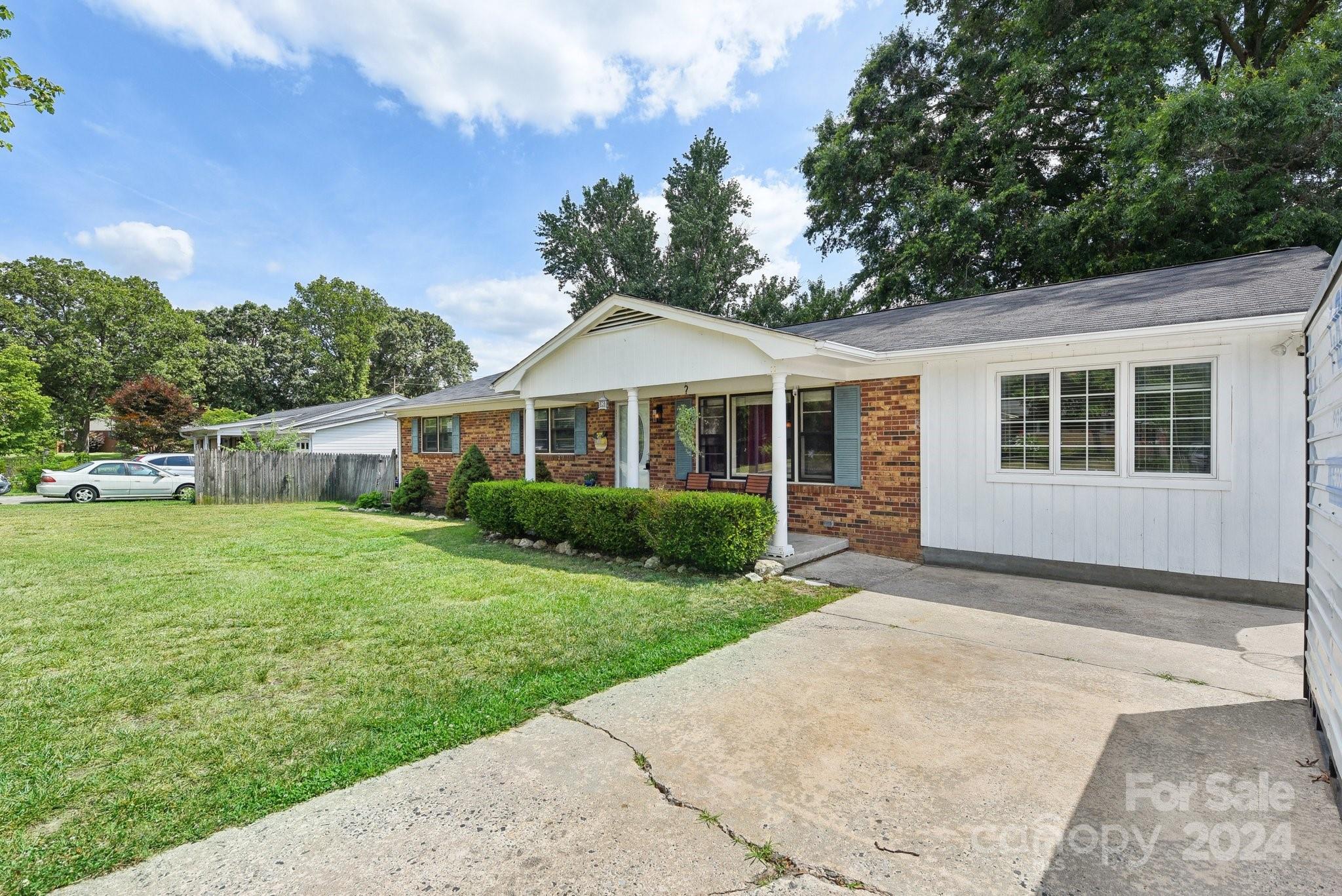 2513 Fairgreen Drive