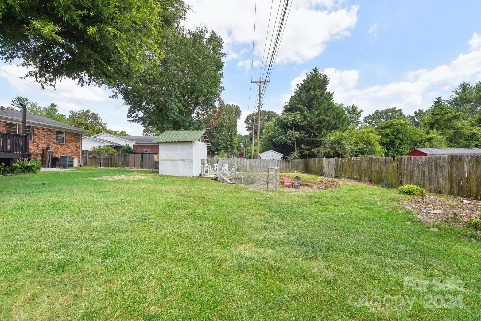 2513 Fairgreen Drive