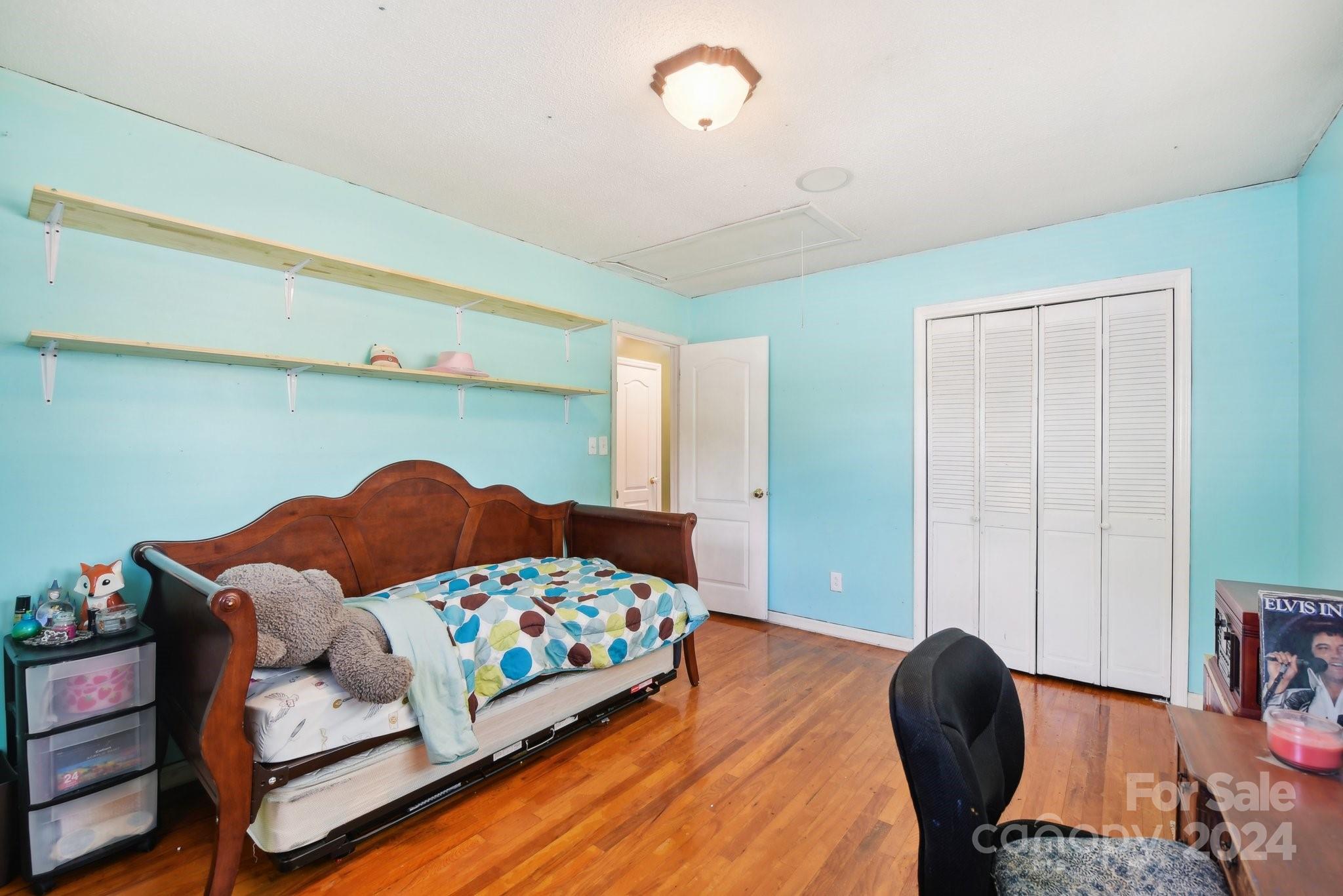 2513 Fairgreen Drive