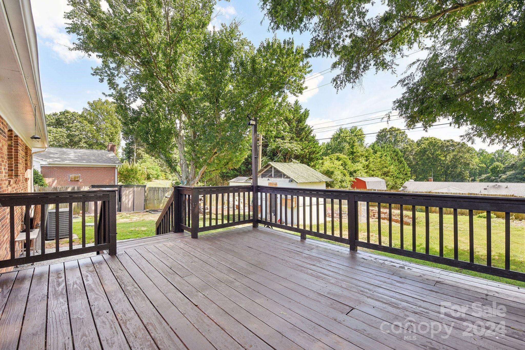 2513 Fairgreen Drive