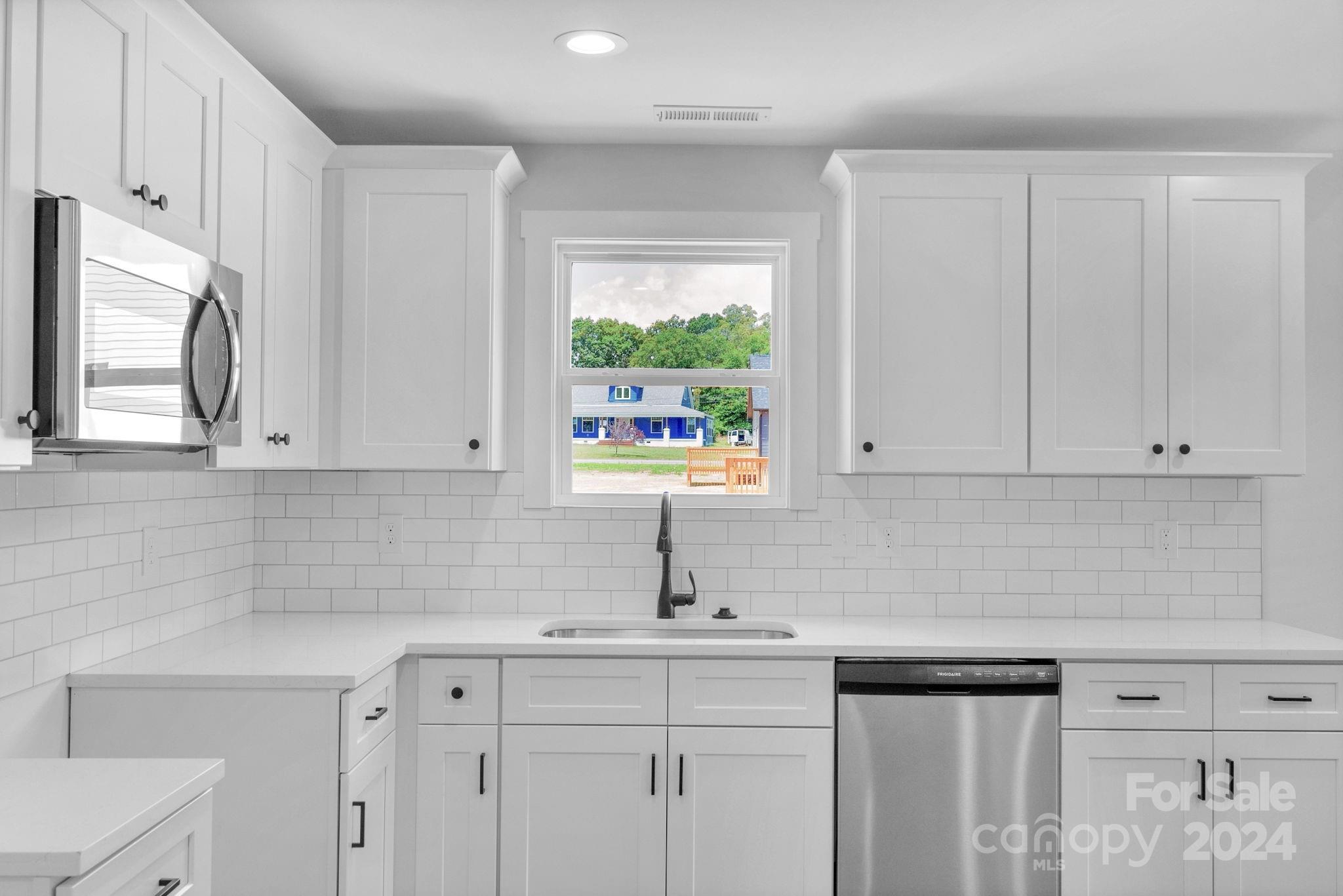 1241 Burris Boulevard