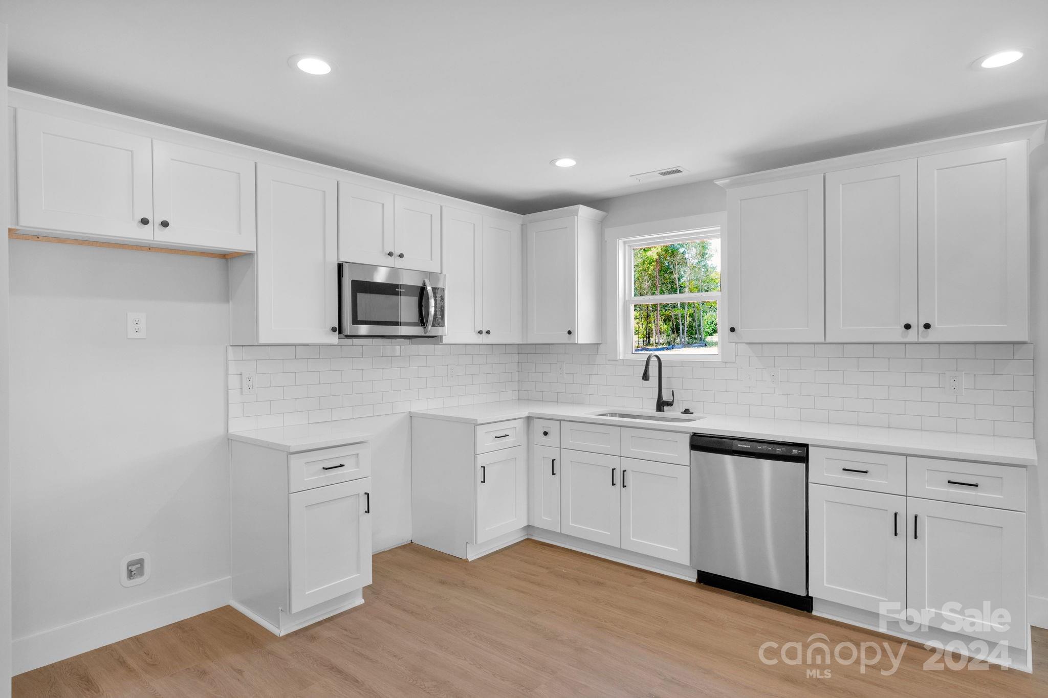 1241 Burris Boulevard