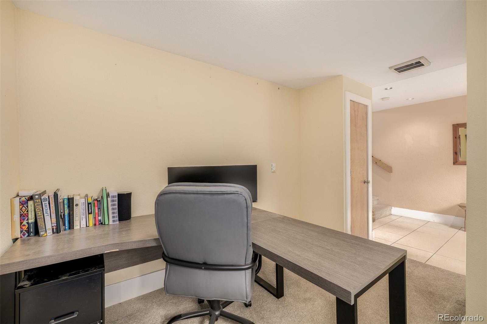 1550 W 37th Avenue