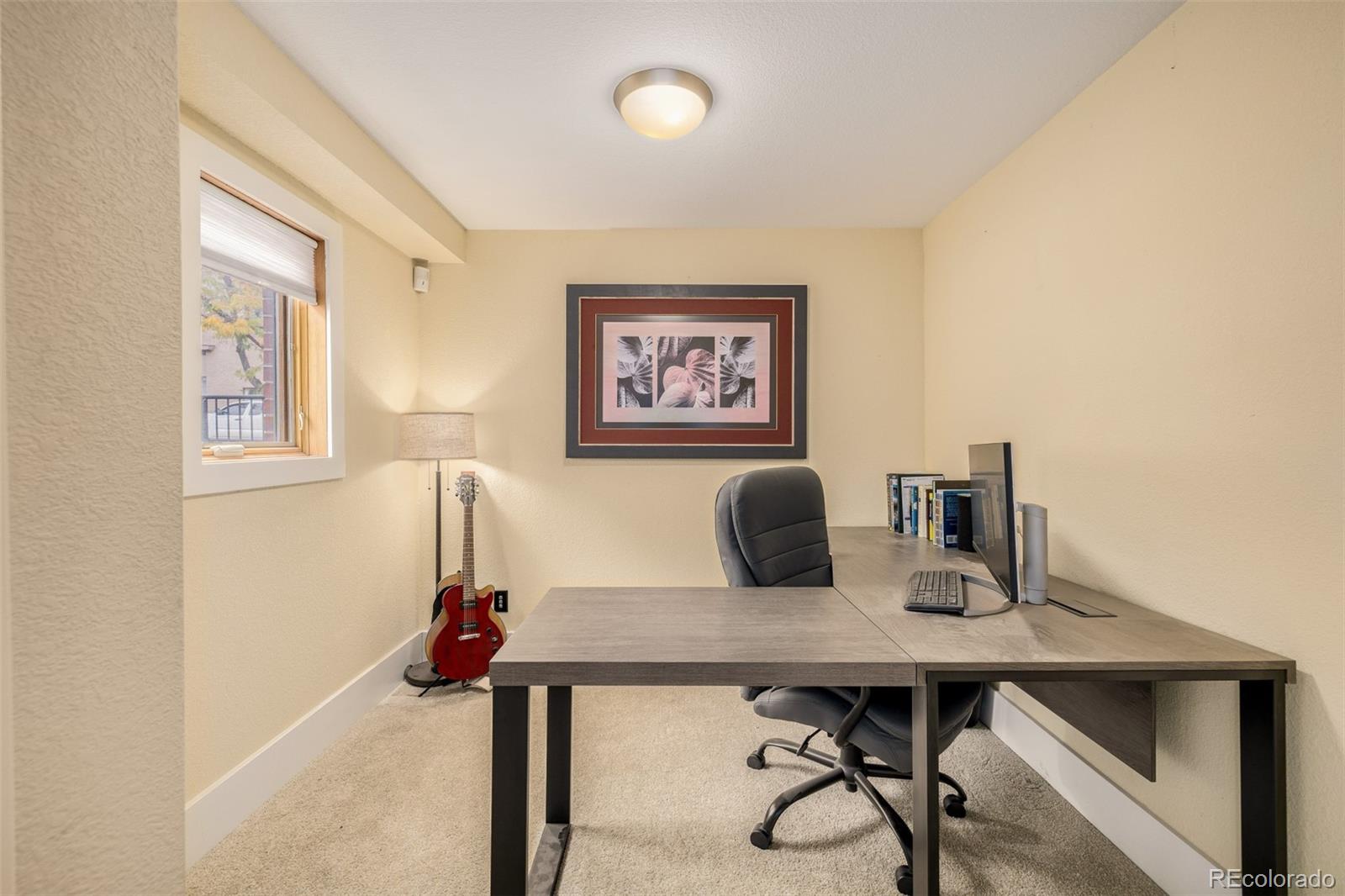 1550 W 37th Avenue