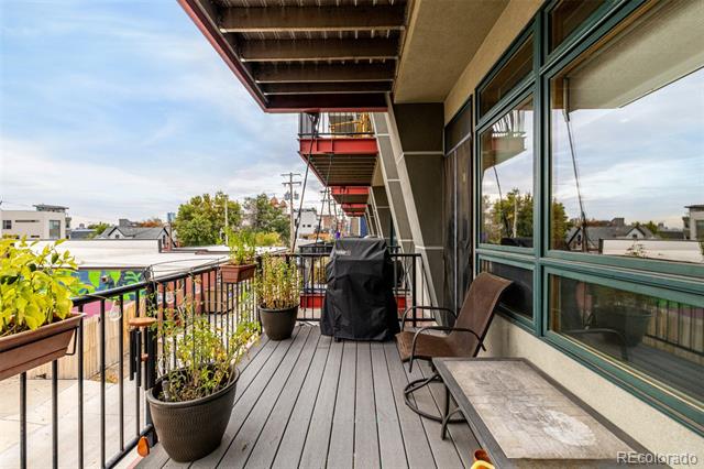 1550 W 37th Avenue