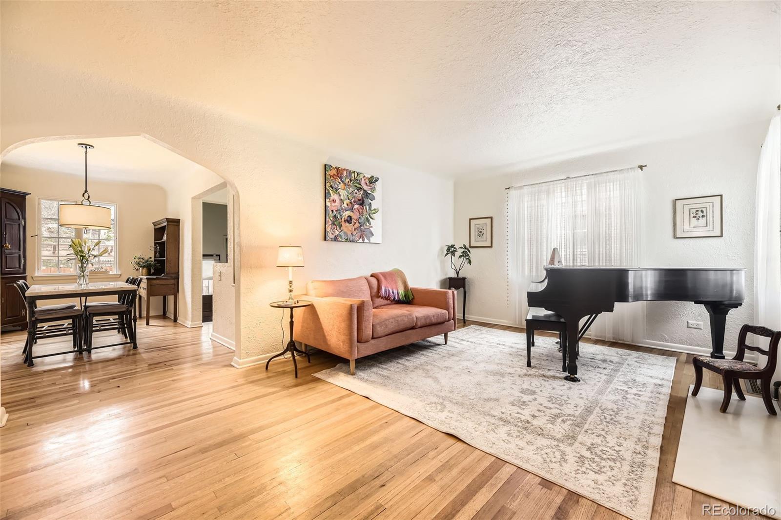 944 S Euclid Way