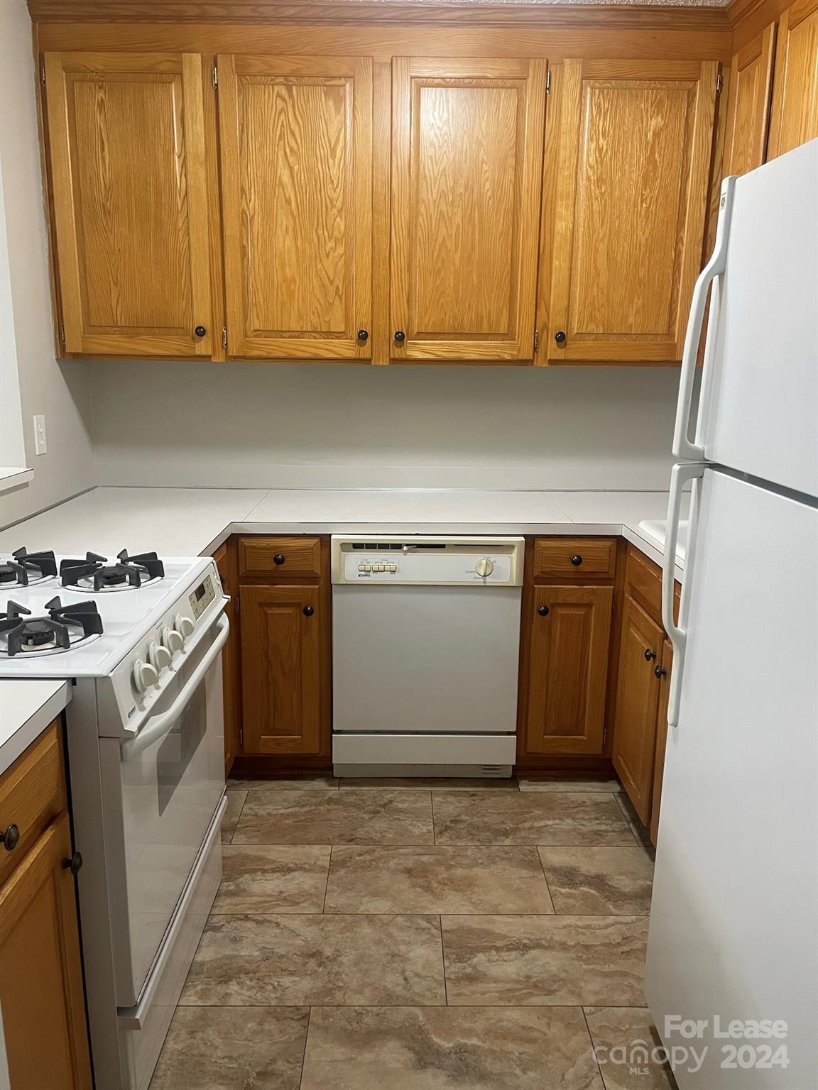 2433 1st Street Unit: 26