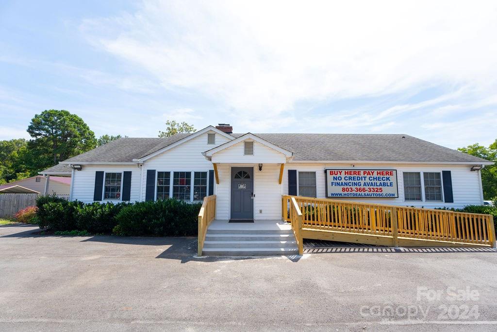 1244 Anderson Road S