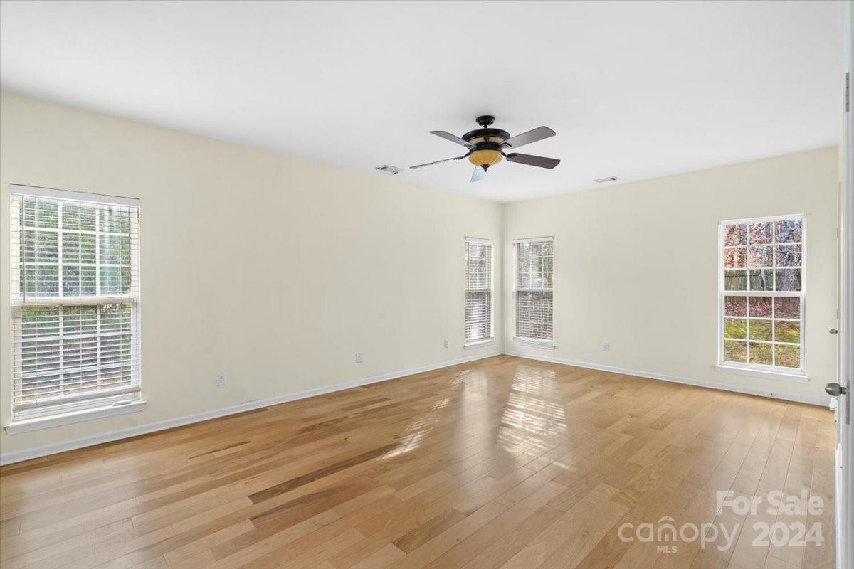 129 Winterbell Drive