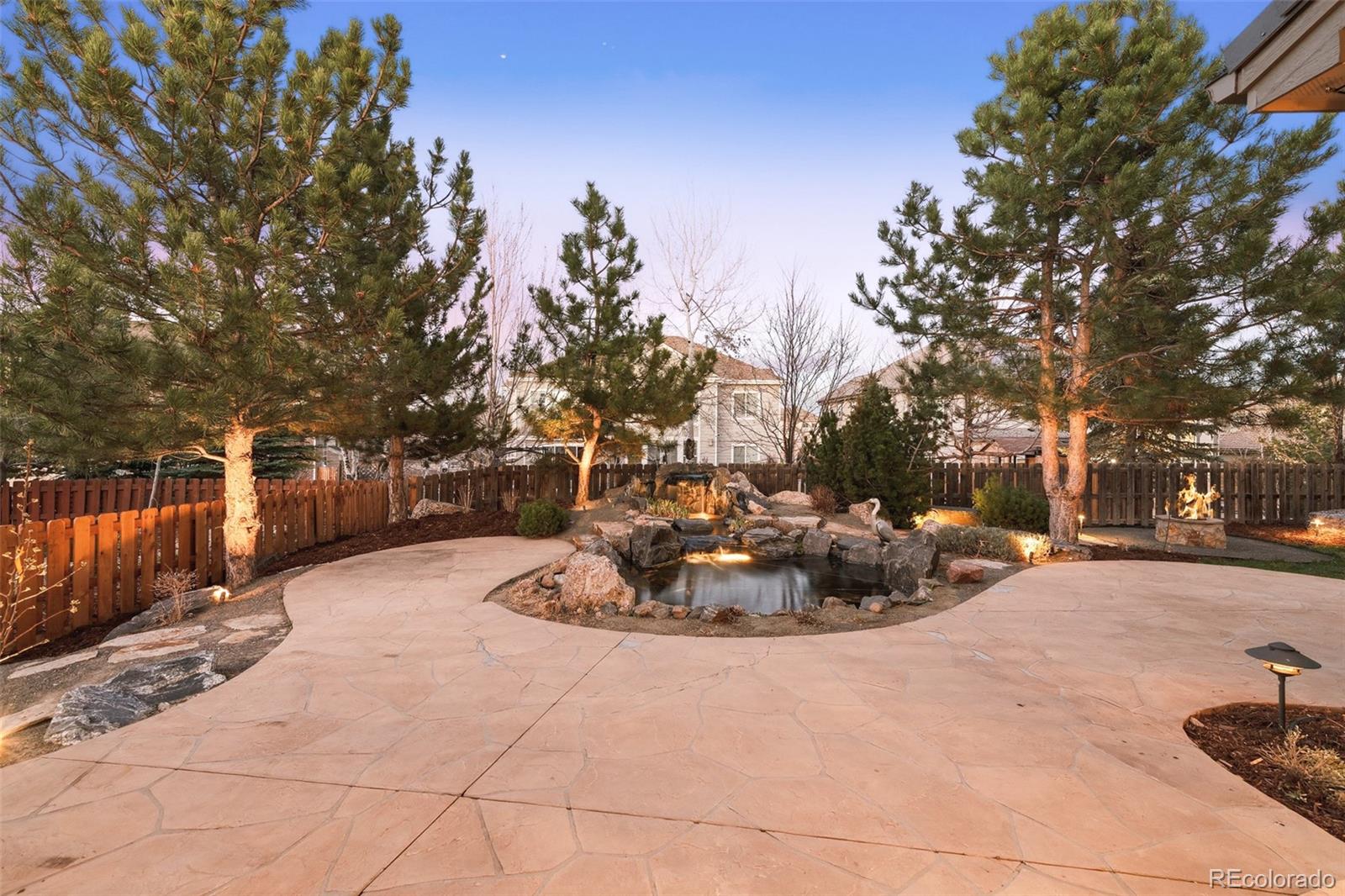 26746 E Peakview Drive