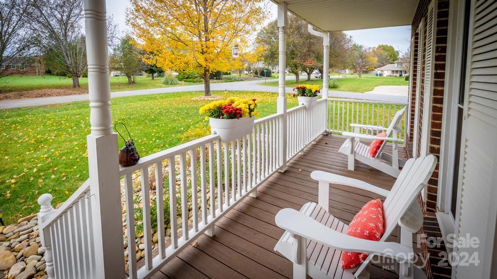 326 Thistle Lane