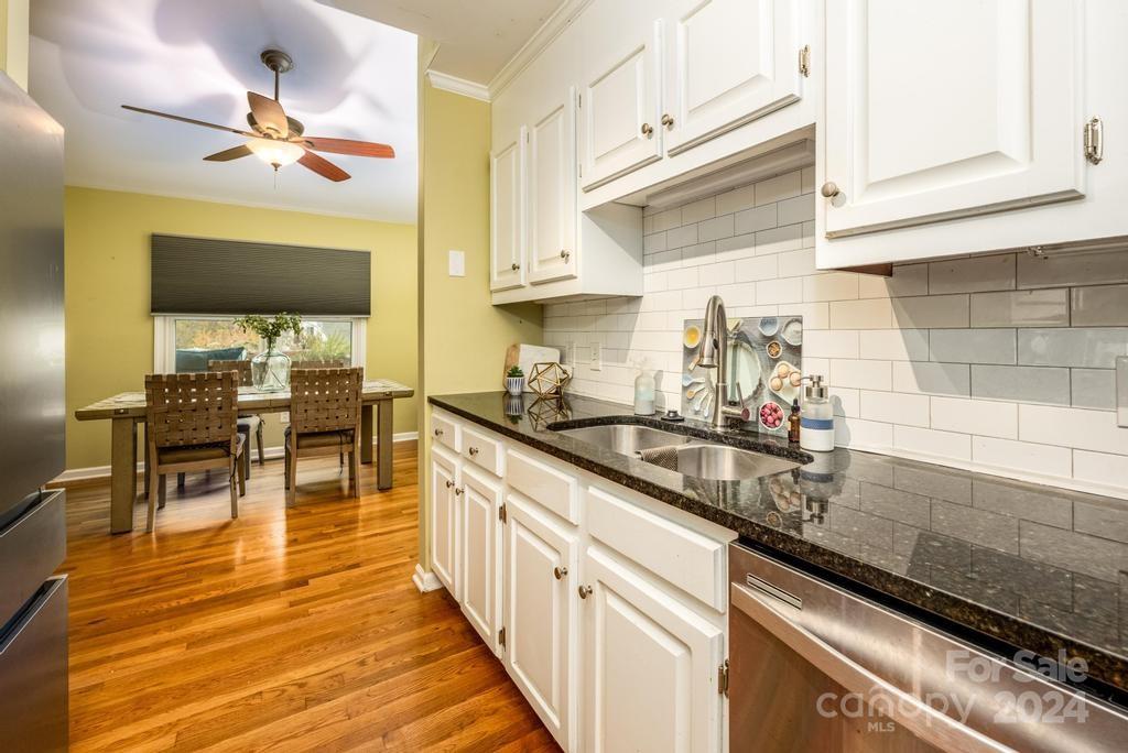 326 Thistle Lane