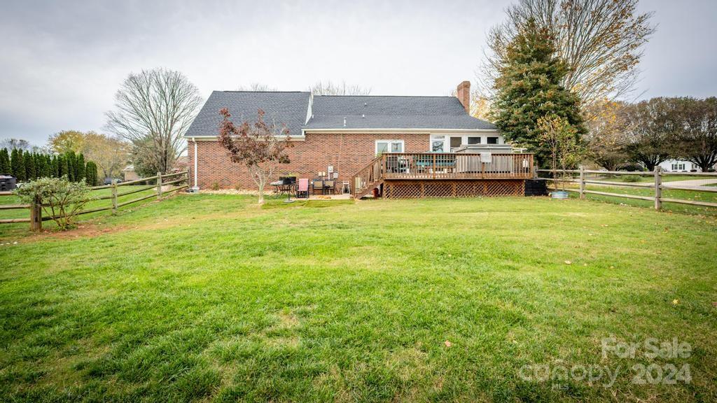 326 Thistle Lane