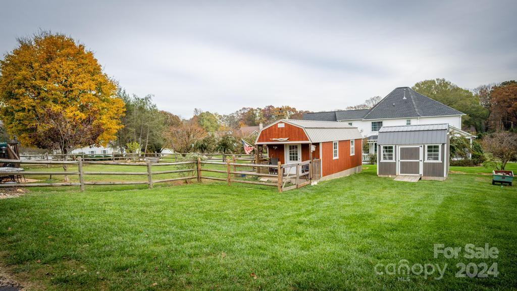 326 Thistle Lane