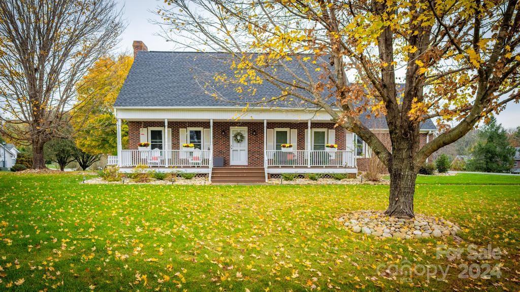 326 Thistle Lane