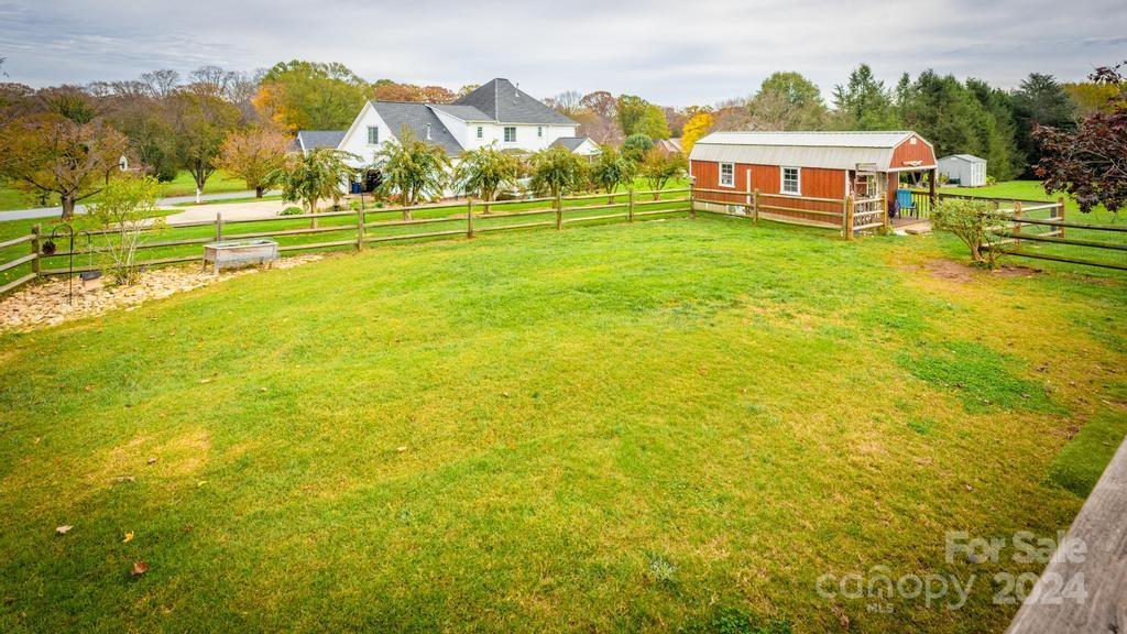 326 Thistle Lane