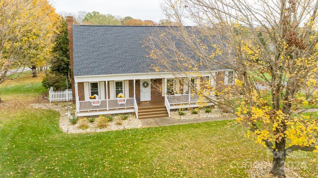 326 Thistle Lane