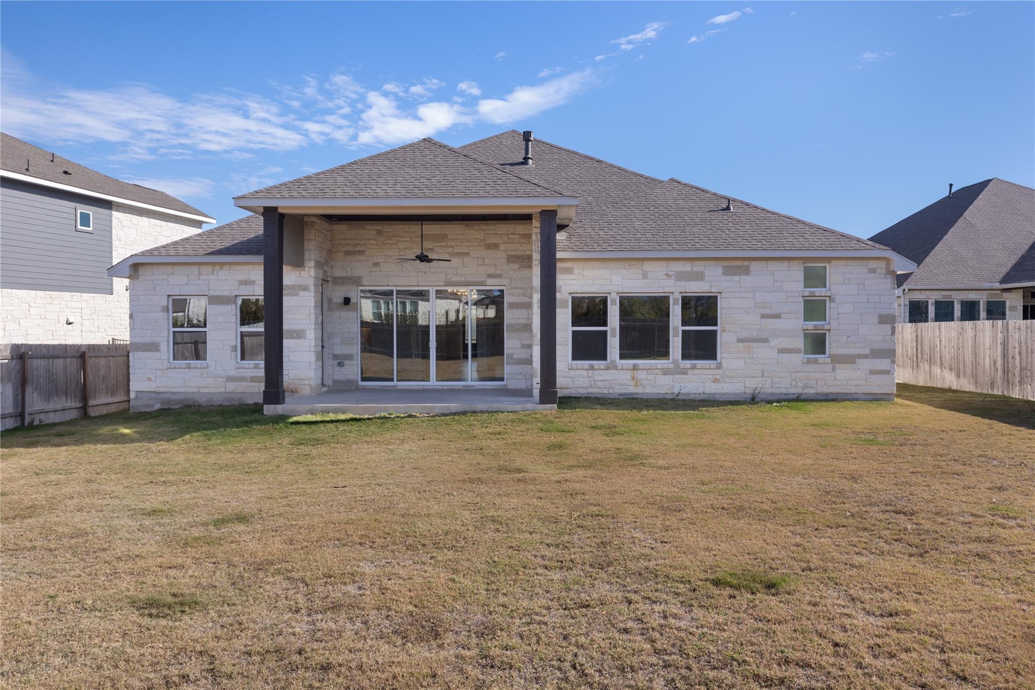819 Great Lawn BND