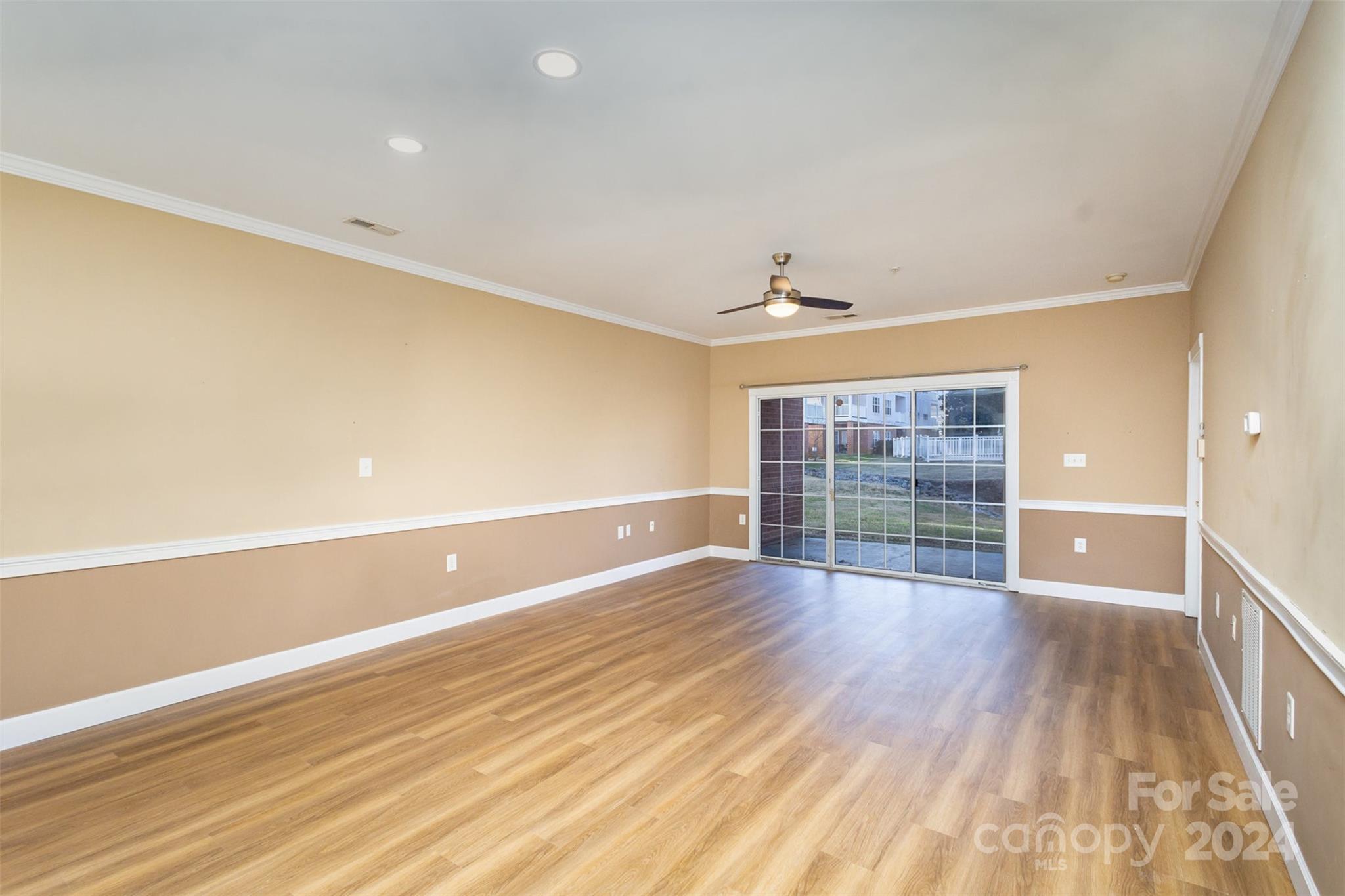 9315 Meadow Vista Road