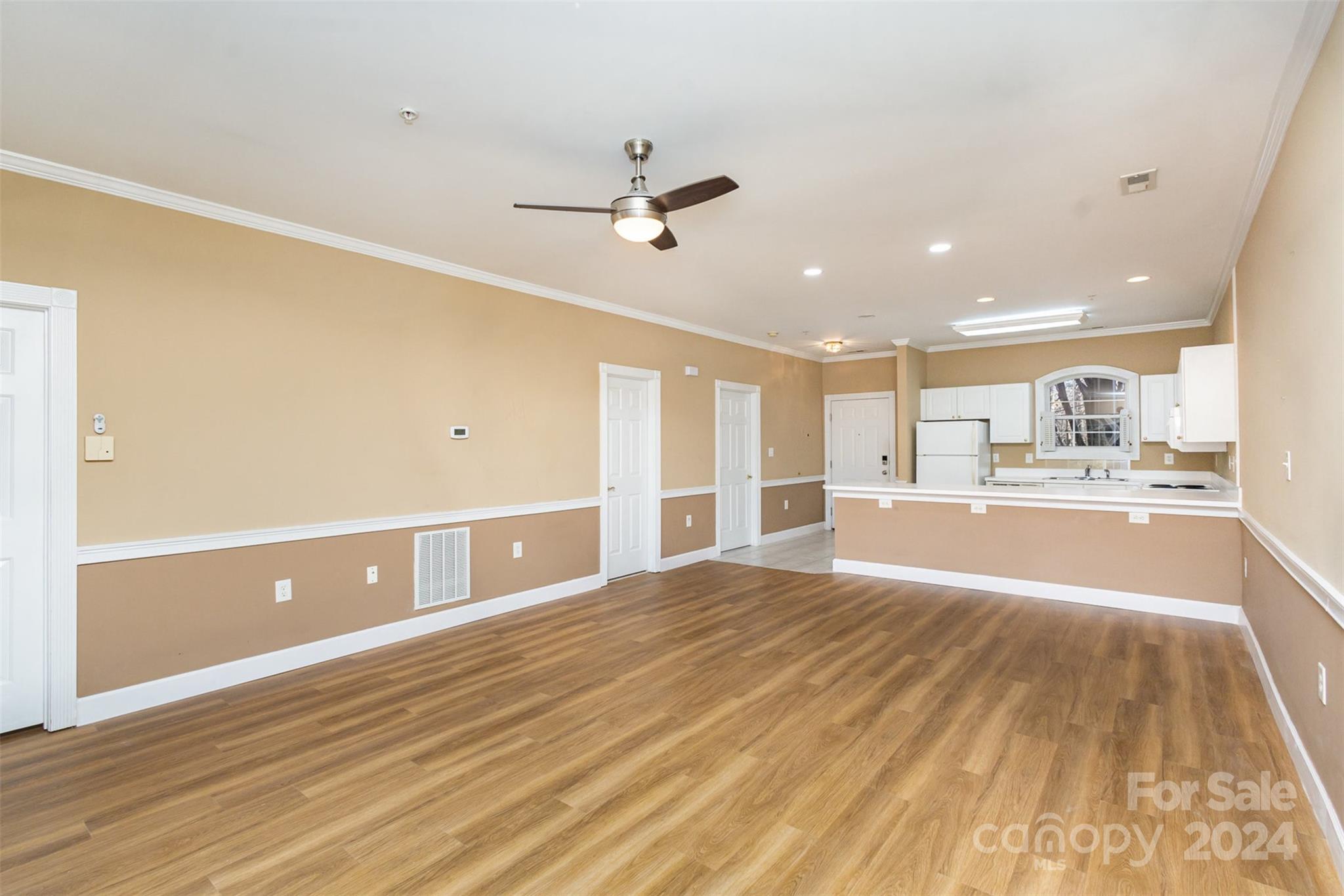 9315 Meadow Vista Road