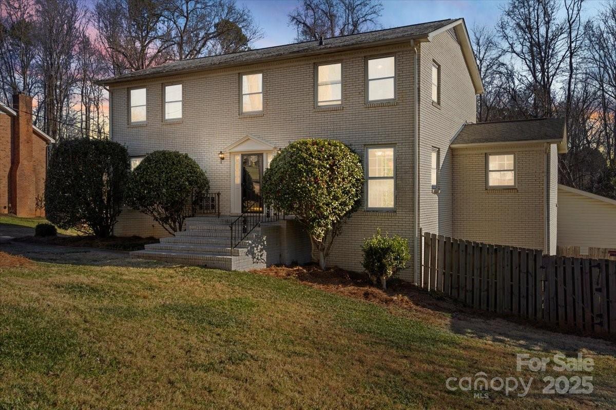 2102 Monticello Drive