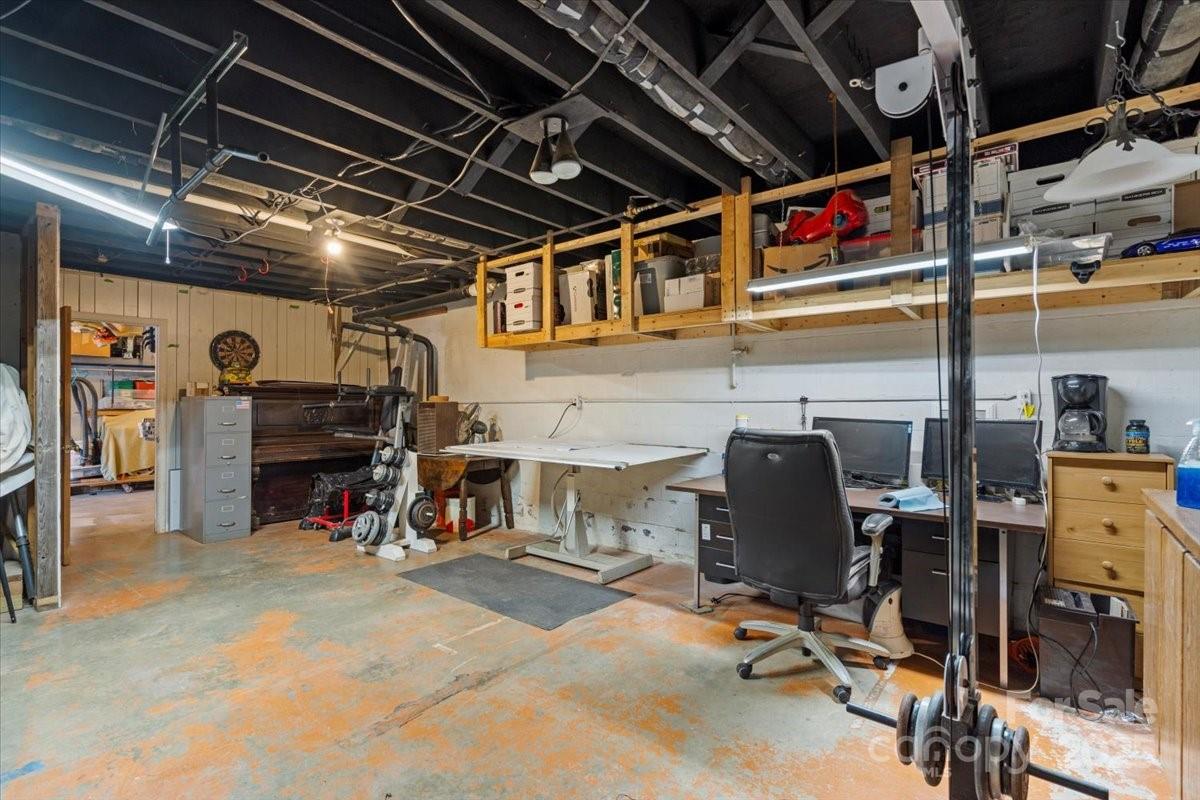 2102 Monticello Drive