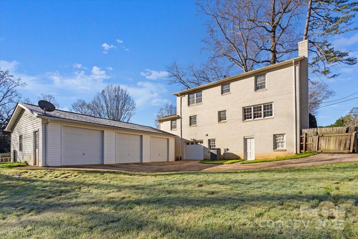2102 Monticello Drive