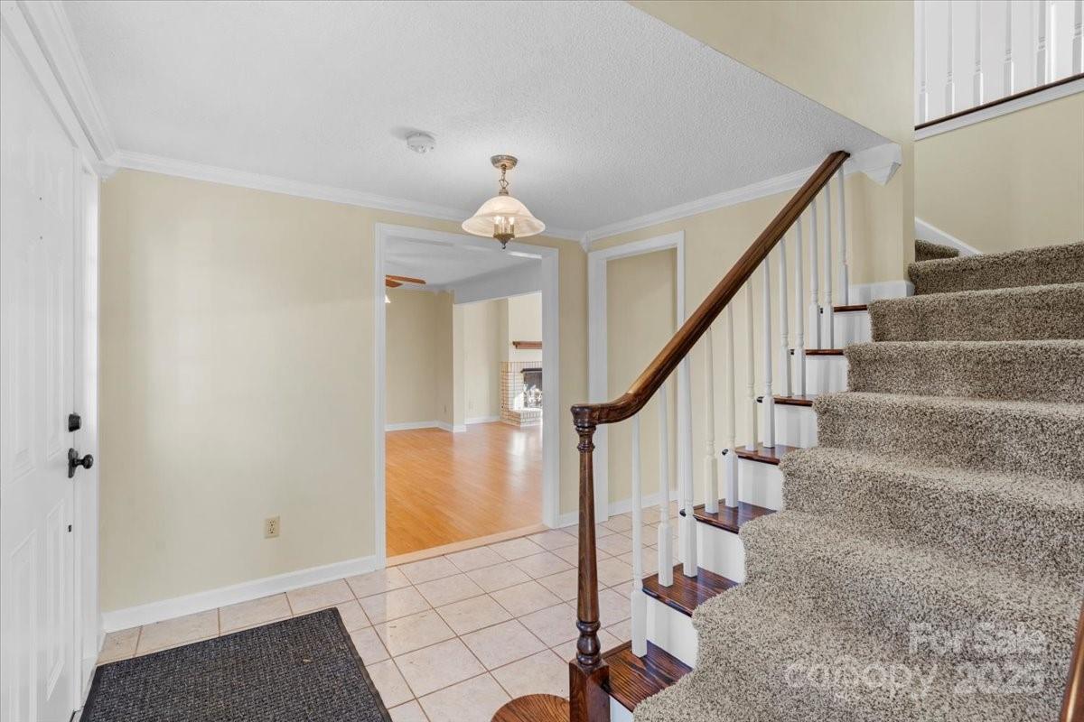 2102 Monticello Drive