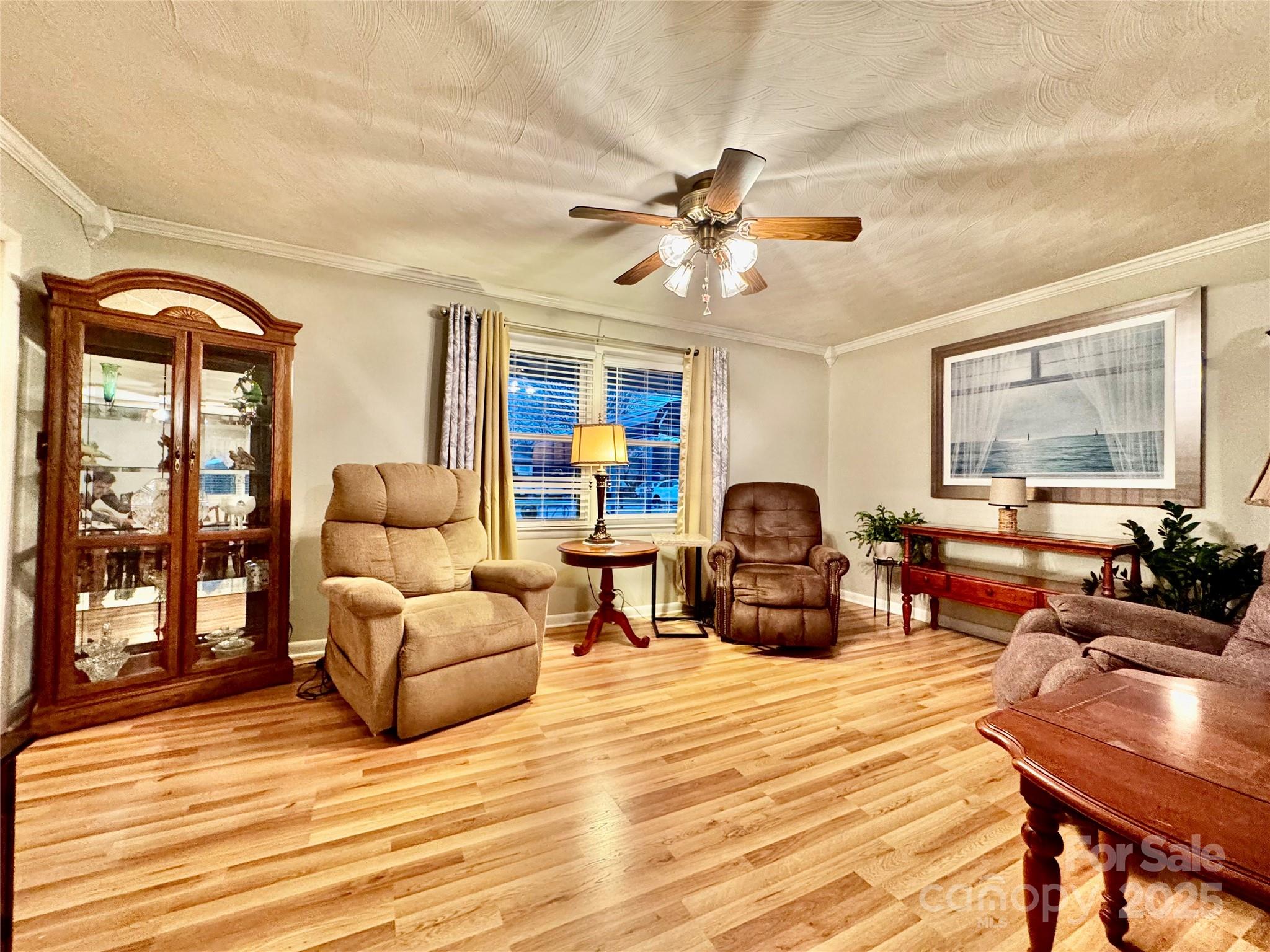 521 Circle Drive