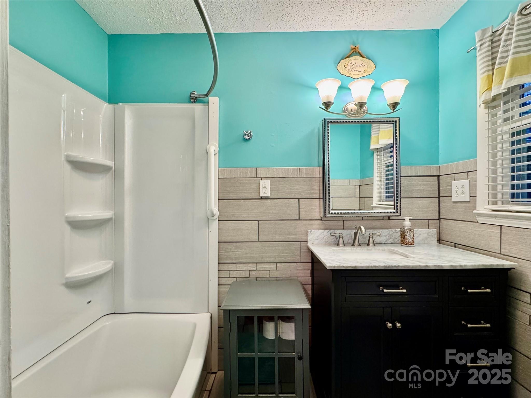 521 Circle Drive