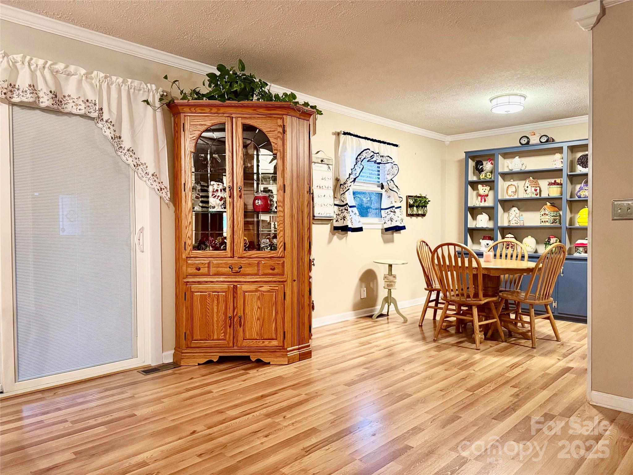 521 Circle Drive