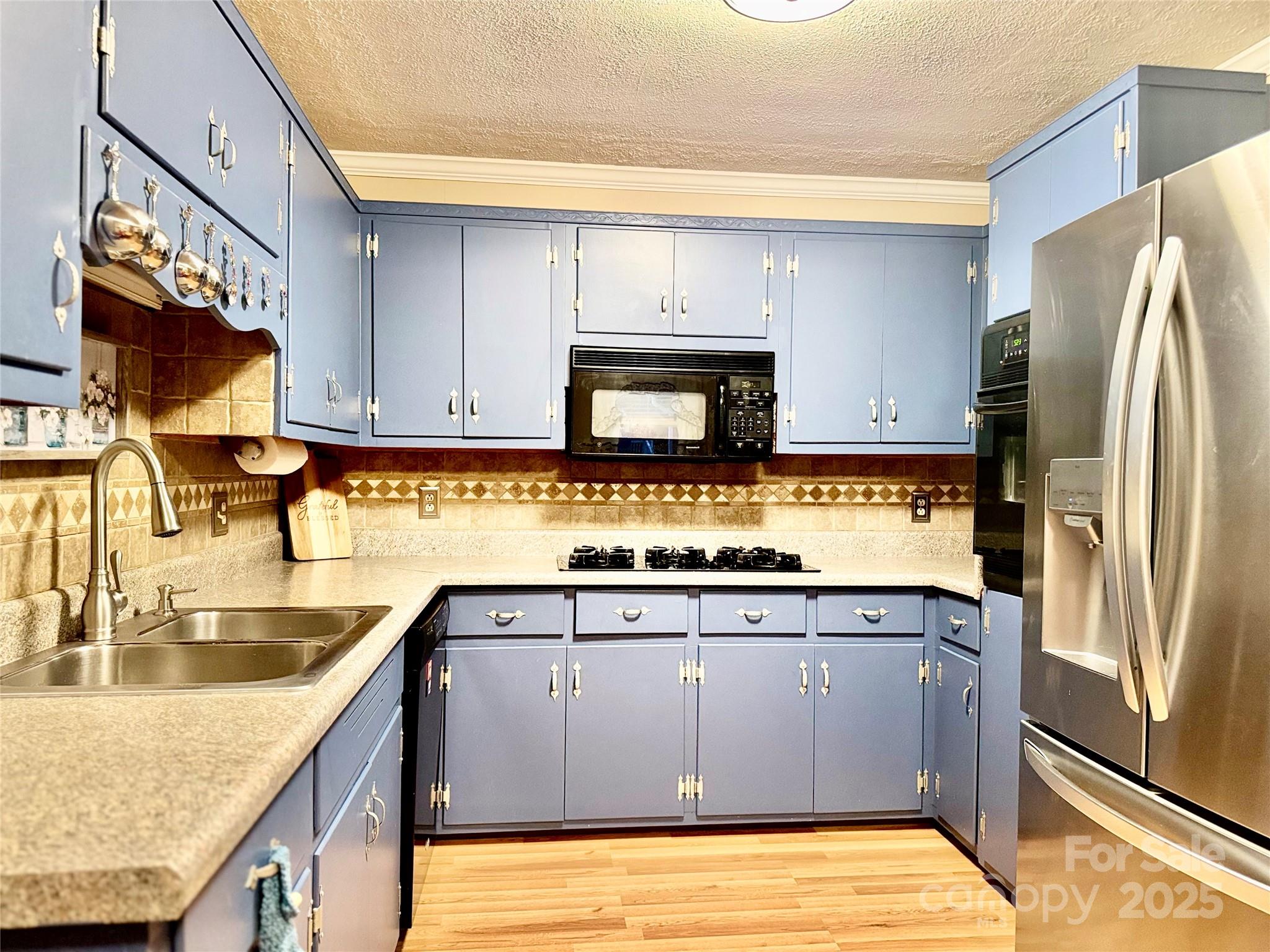521 Circle Drive