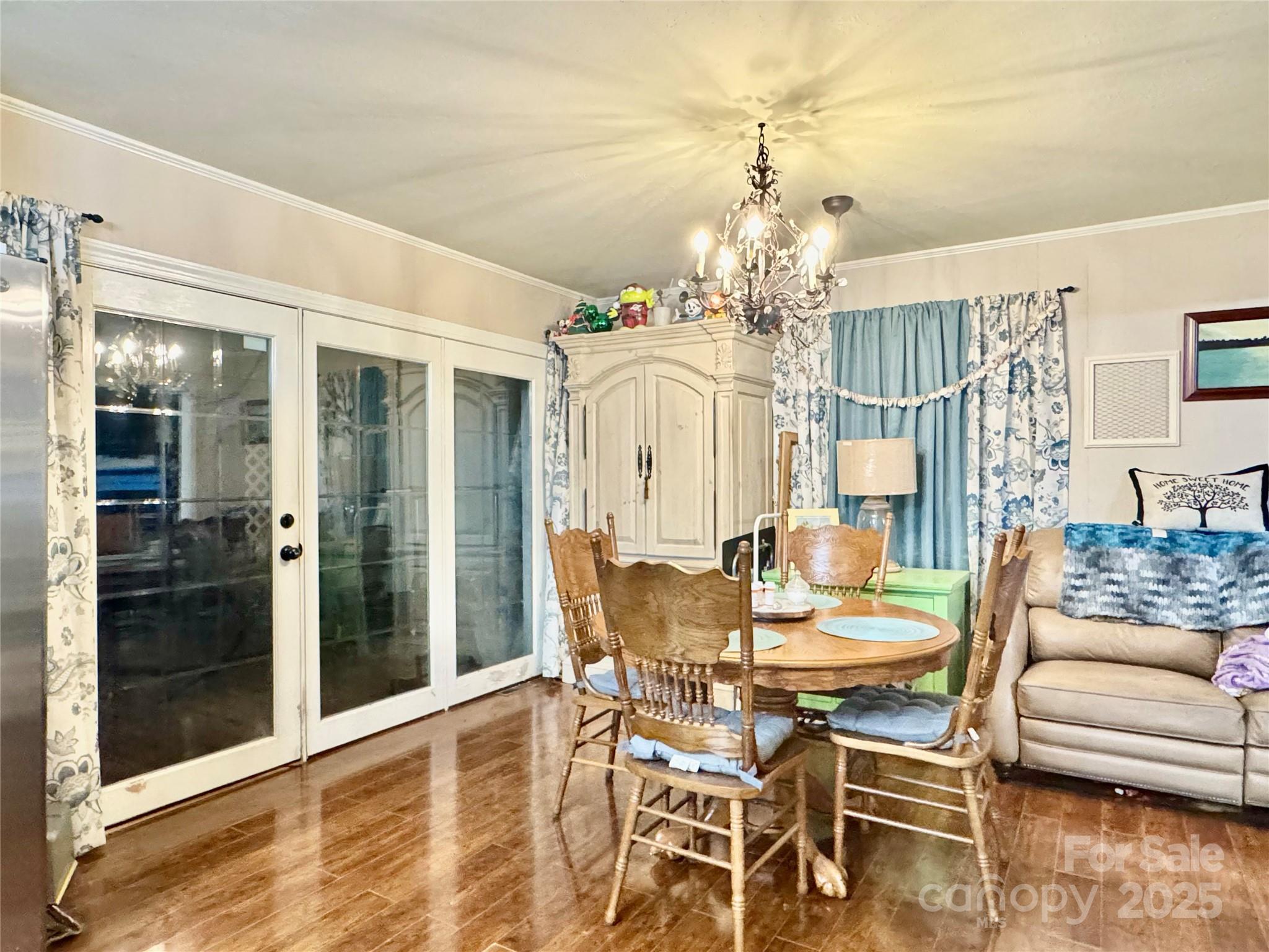 575 Circle Drive