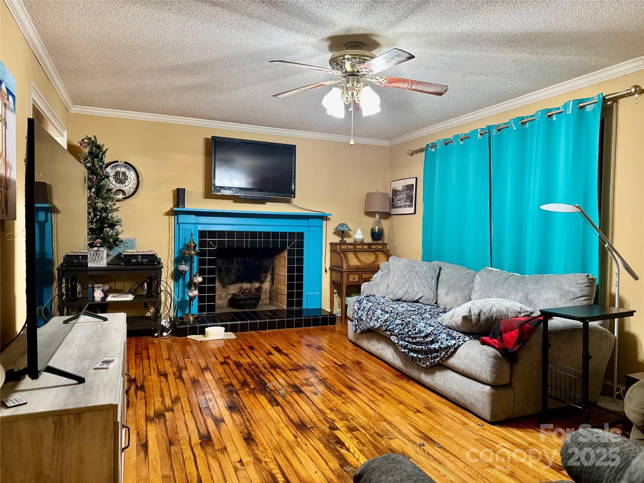 575 Circle Drive