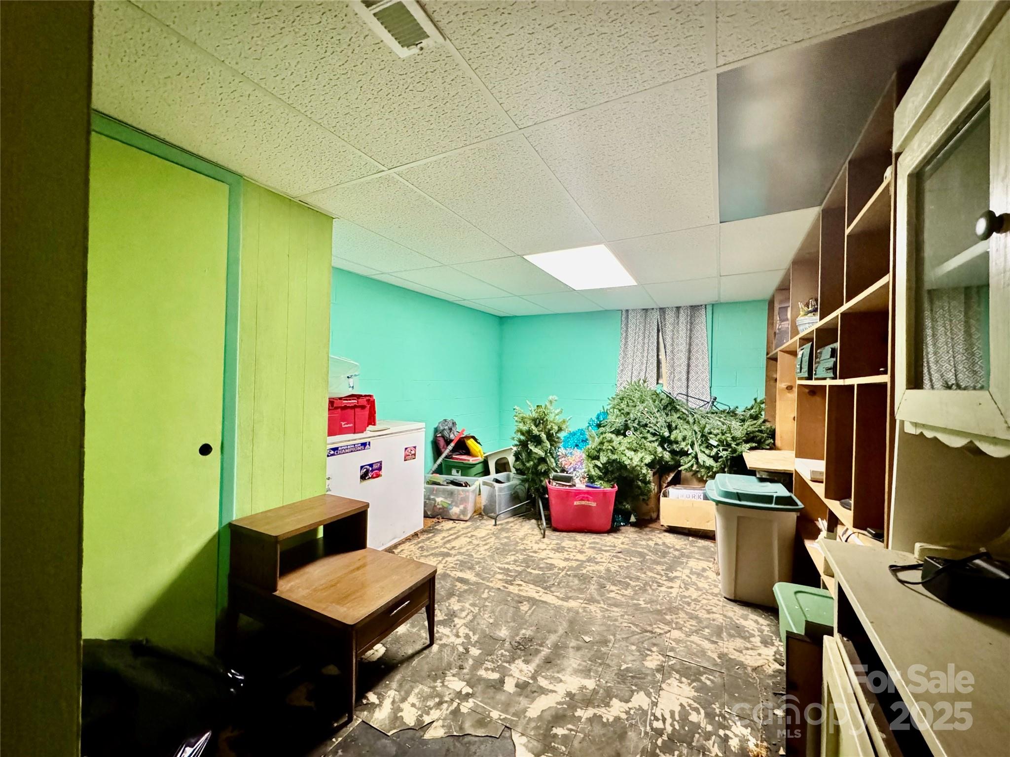575 Circle Drive