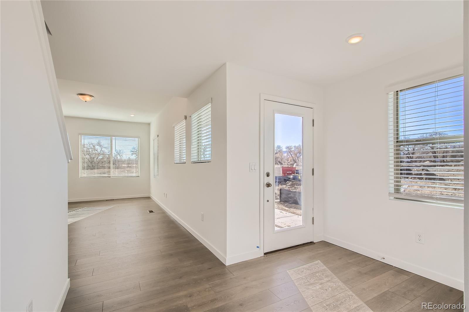 15242 W 69th Place