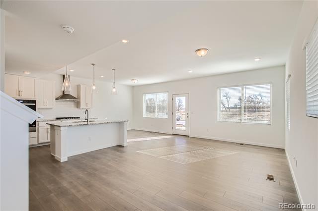 15242 W 69th Place