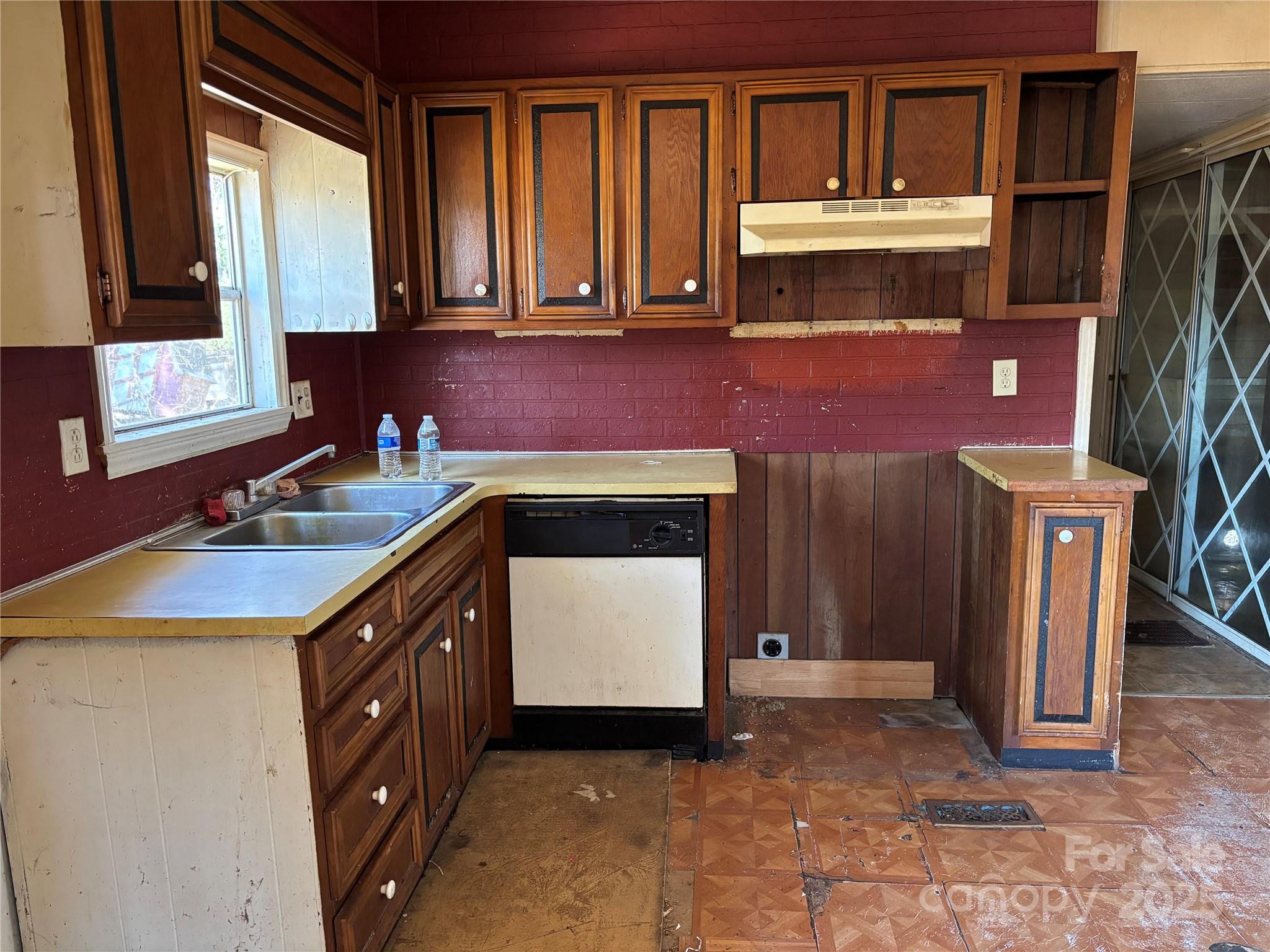 1406 Ratchford Drive