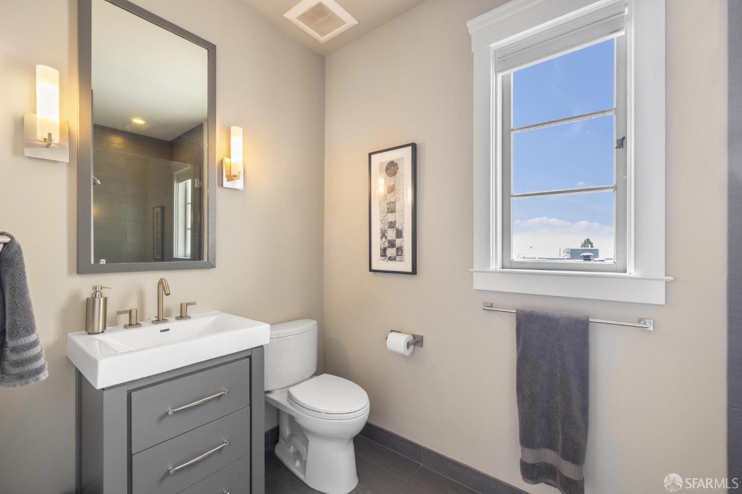 2595 Clay Street # 9