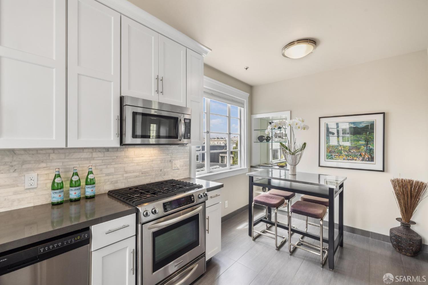 2595 Clay Street # 9