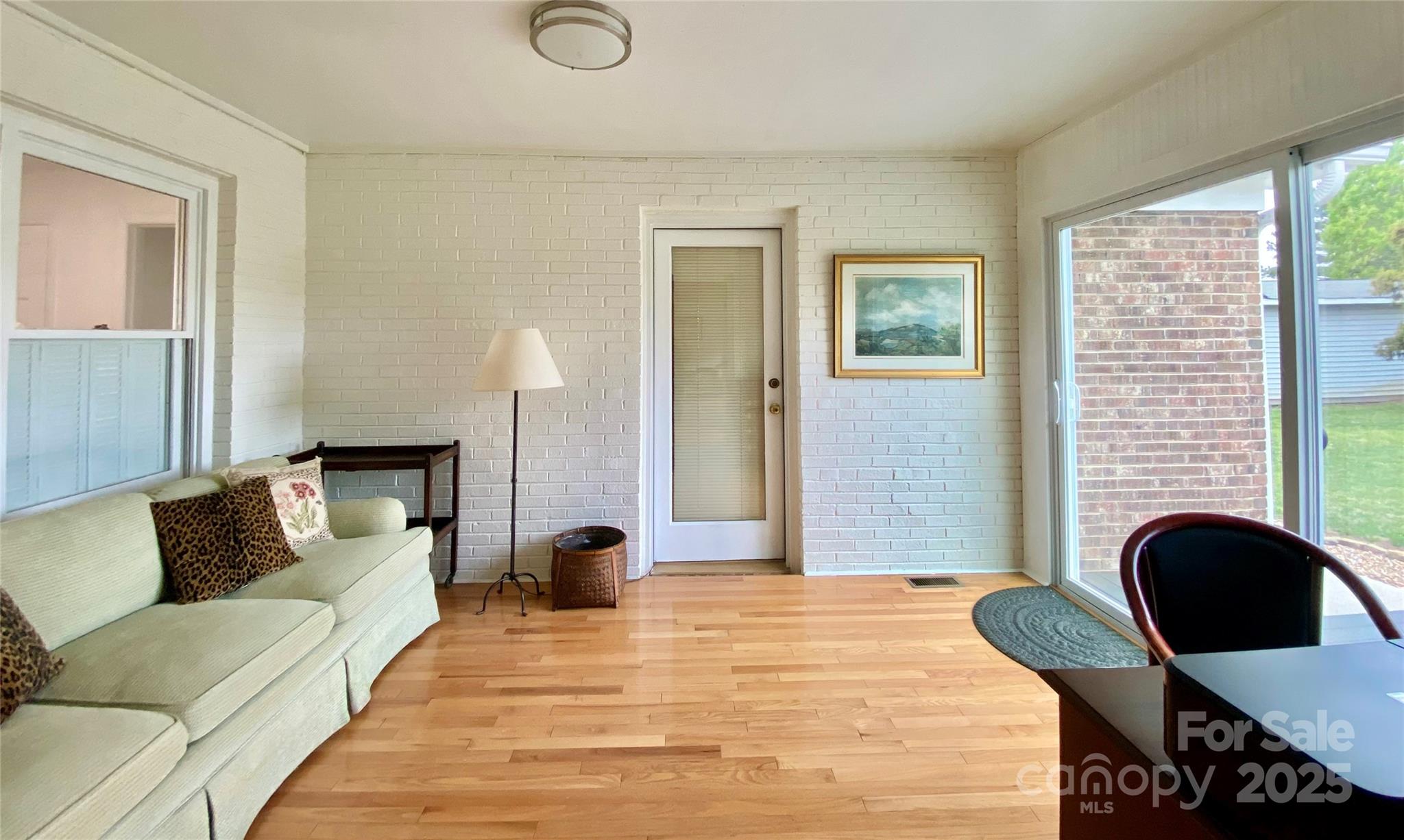 5119 Blackberry Lane