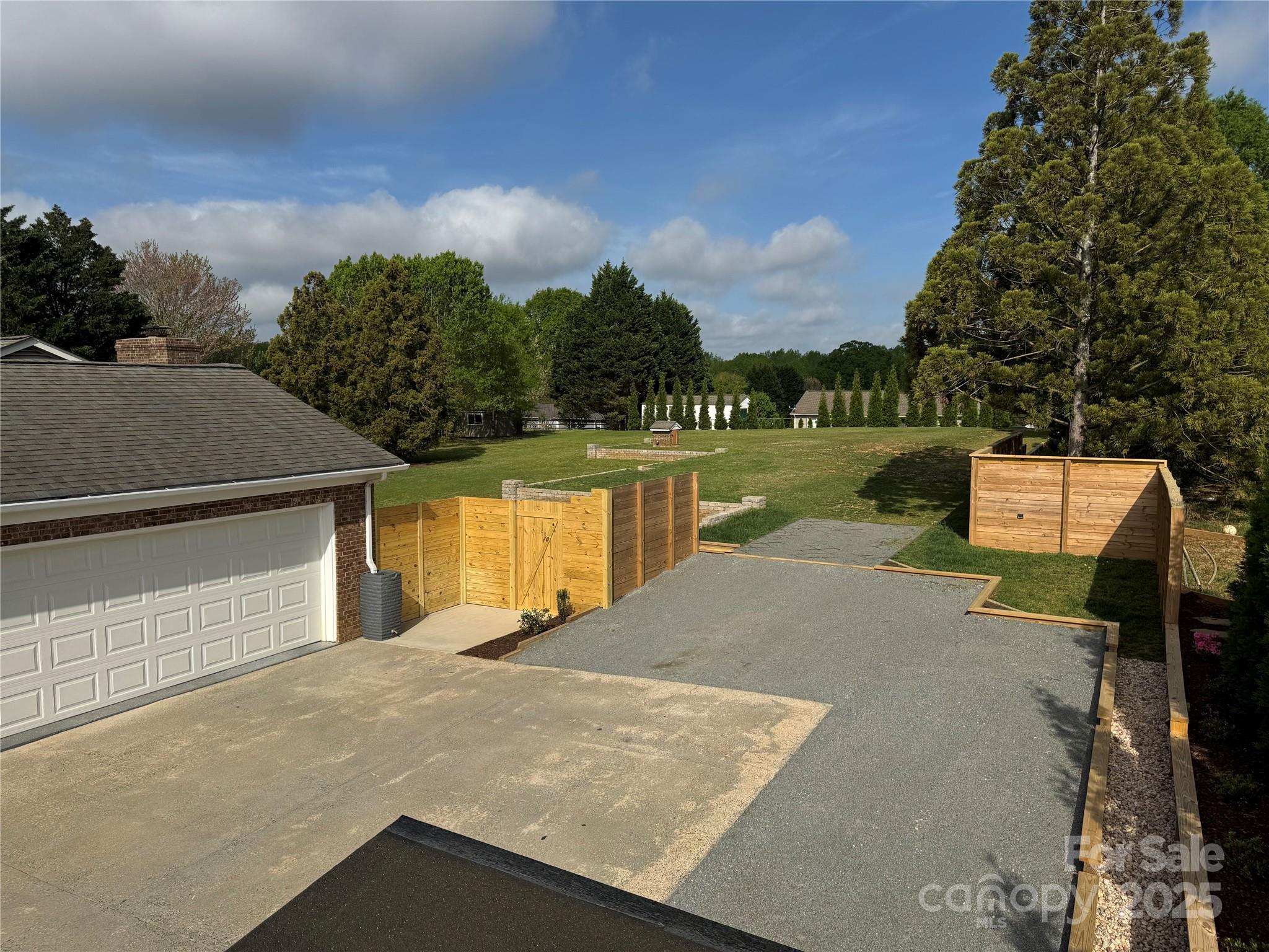 5119 Blackberry Lane