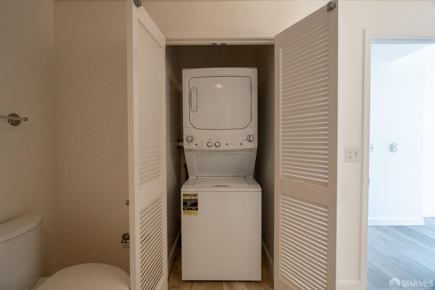 140 S South Van Ness Avenue # 819