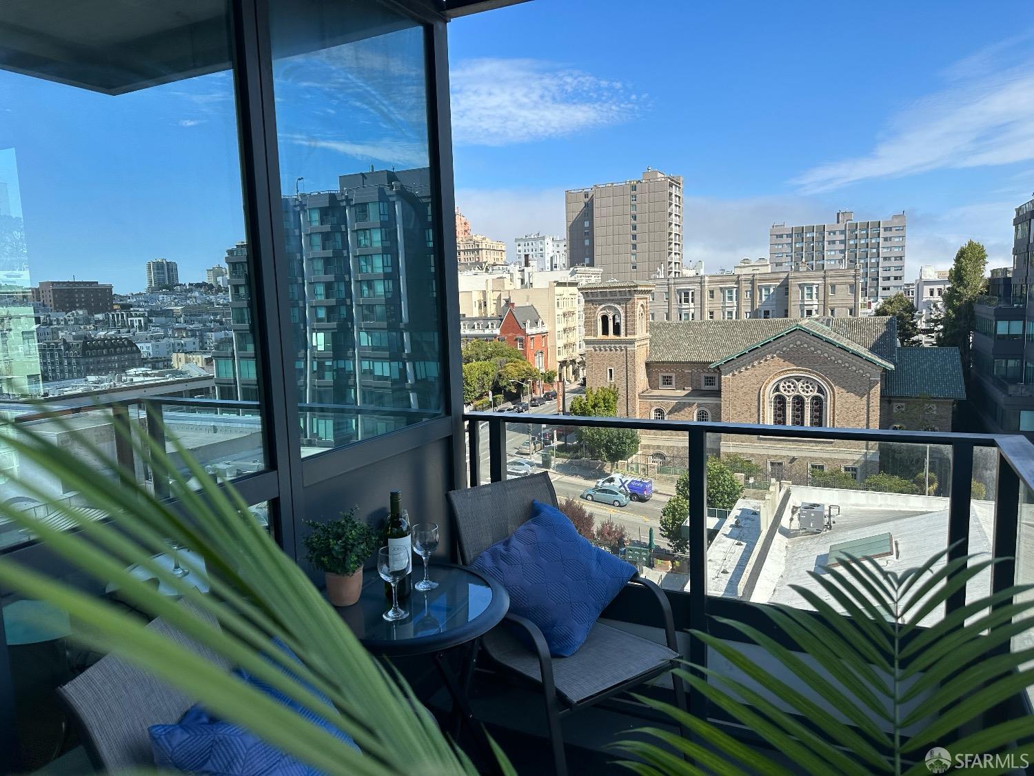 1688 Pine Street # W902