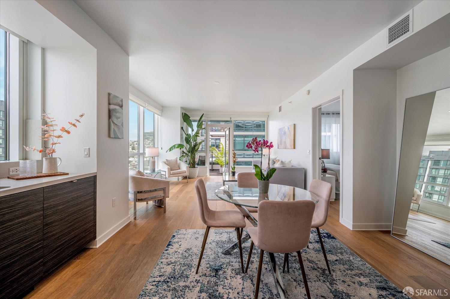 1688 Pine Street # W902
