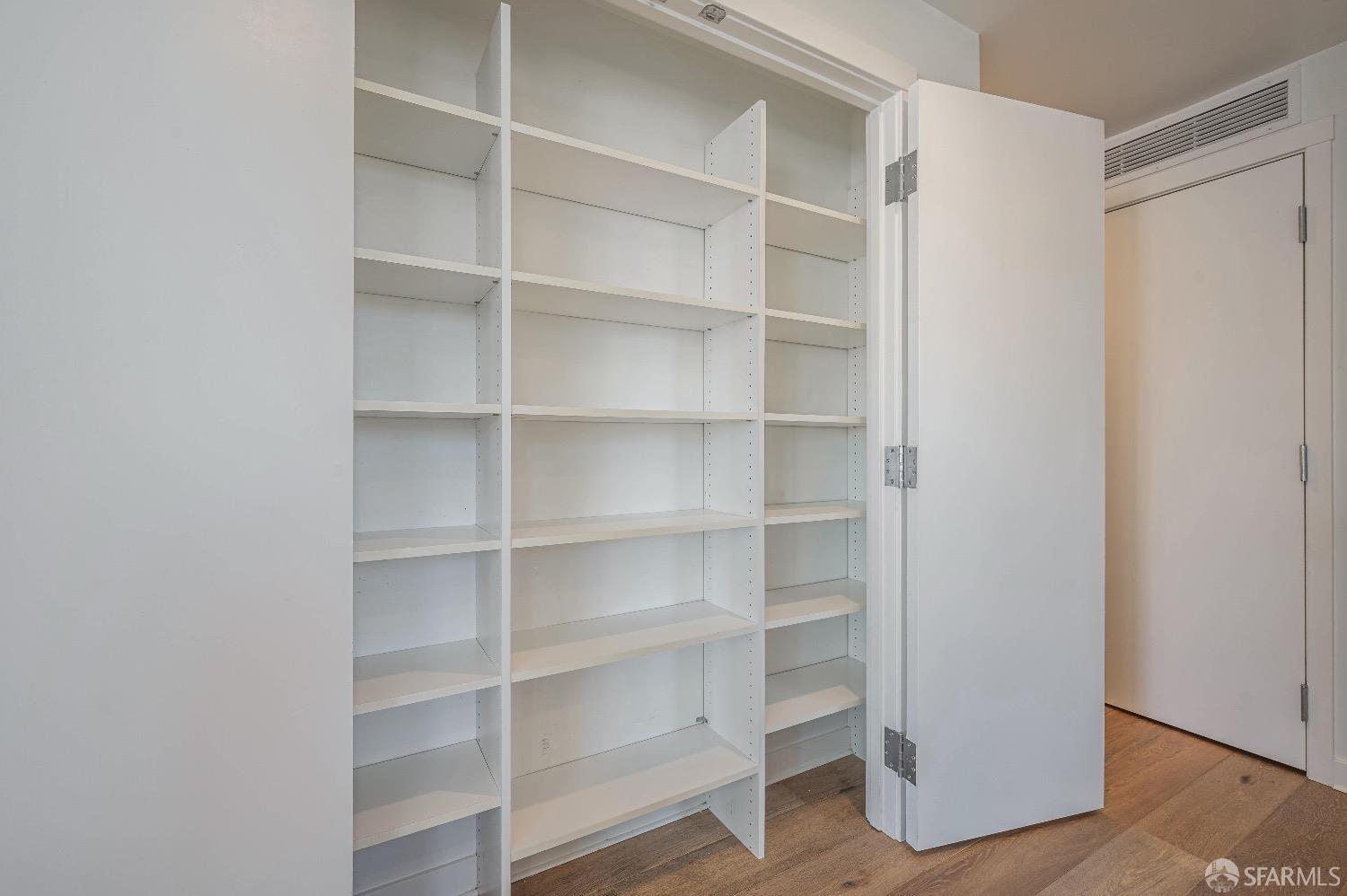 1688 Pine Street # W902