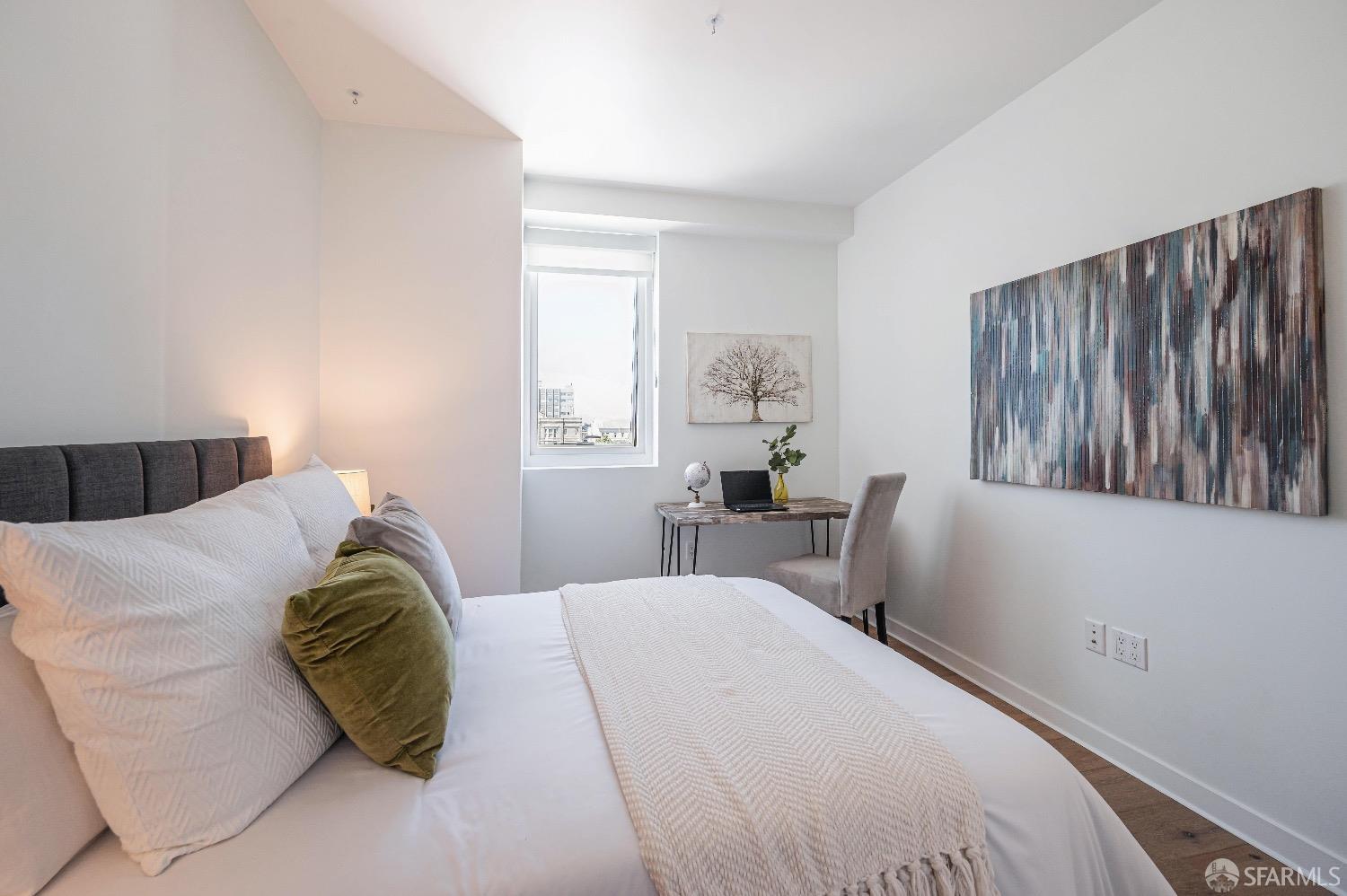1688 Pine Street # W902