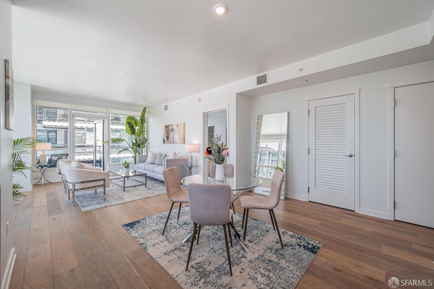1688 Pine Street # W902