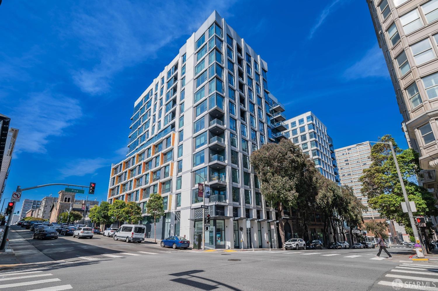 1688 Pine Street # W902