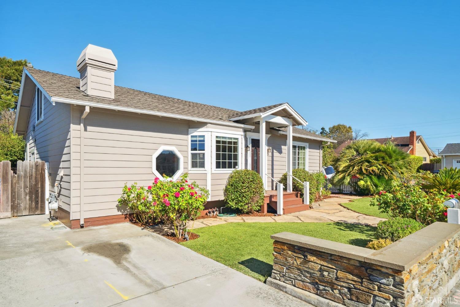 300 Cavanaugh Street